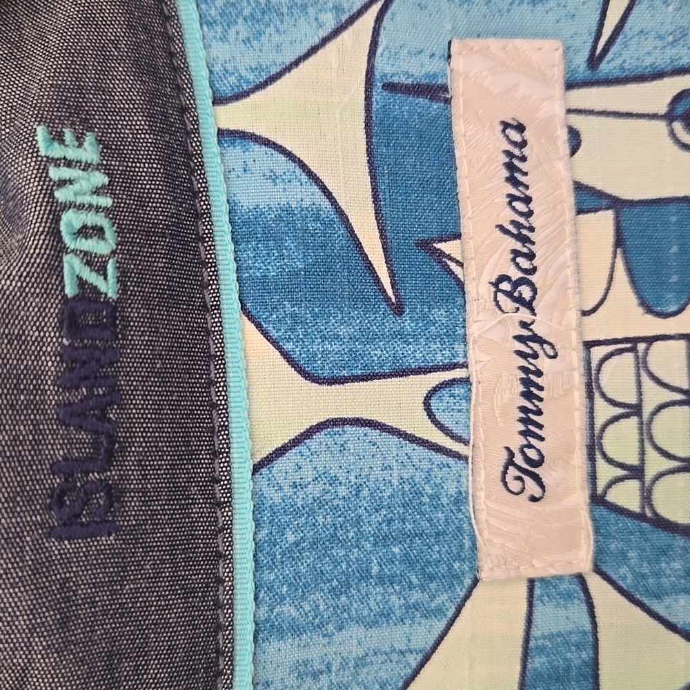 Tommy Bahama Tropical Fish Short Sleeve Shirt - Picture 4 of 12